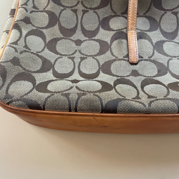 Coach 90’s clasp closure classic monogram - Picture 6 of 15